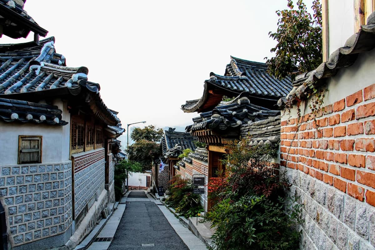 Korean street and houses.