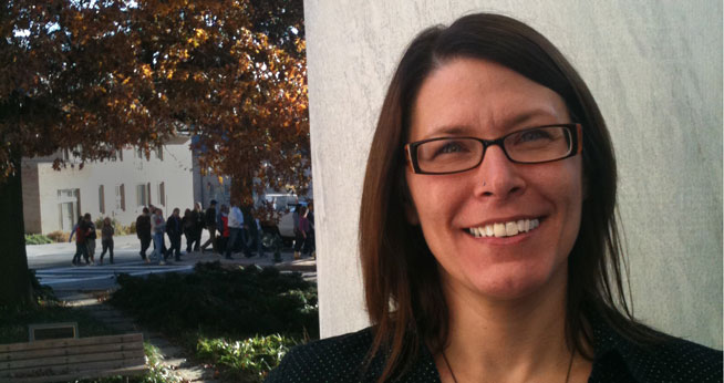 Audrey Cooper wins best dissertation award<br />for research on Vietnamese deaf education.