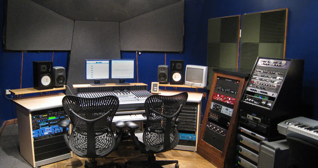 Audio tech studio