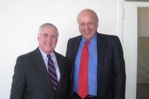 Ambassadors John Negroponte and Anthony Quainton at a lunch with U.S. foreign policy faculty.