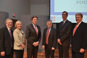 Daniel Fiorino, Barbara Romzek, Neil Kerwin, H. Jeffrey Leonard, Deerin Babb-Brott, and William K. Reilly