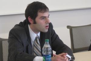 Michael Kugelman discusses US-Pakistani relations with USFP students and faculty.
