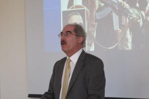 Professor Klaus Larres discusses parallels between Nixon and Obama.
