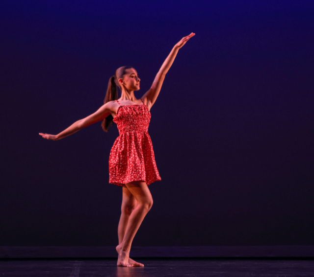 Talia Ravera, AU In Motion