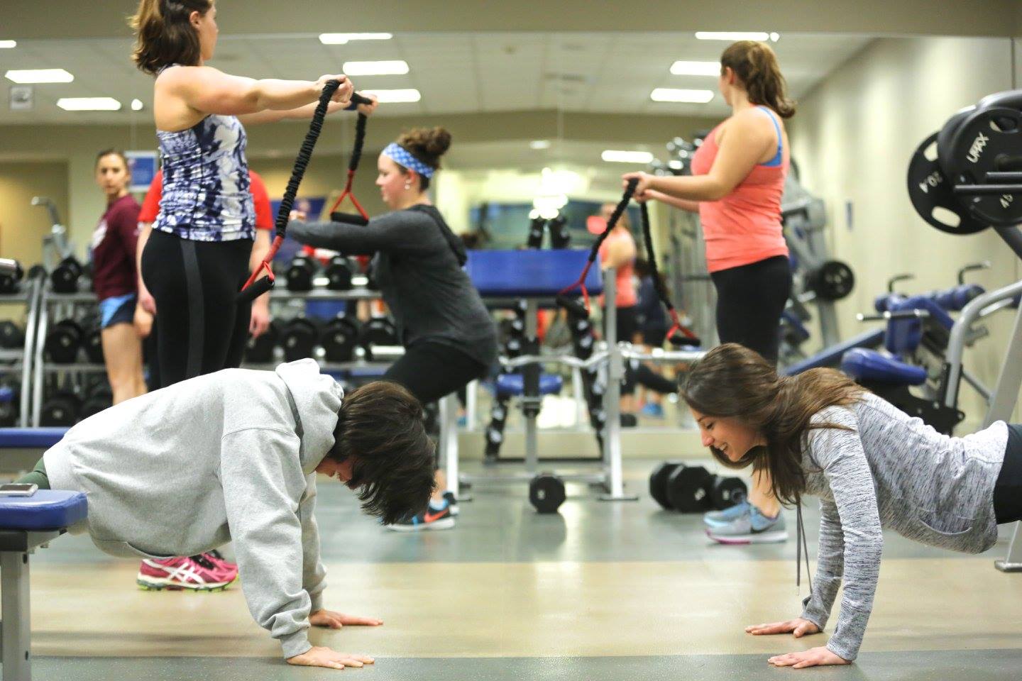 People exercising at AU RecFit.