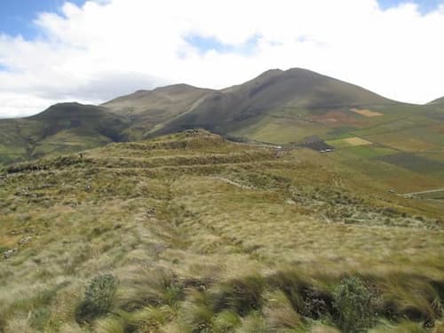 Fields and mountains around Quitoloma, Ecuador