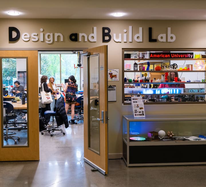 DaBL entrance with students conferring and working on projects.