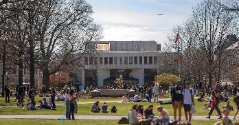 Students on the AU Quad