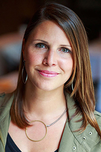 A headshot of Laura Waters Hinson.