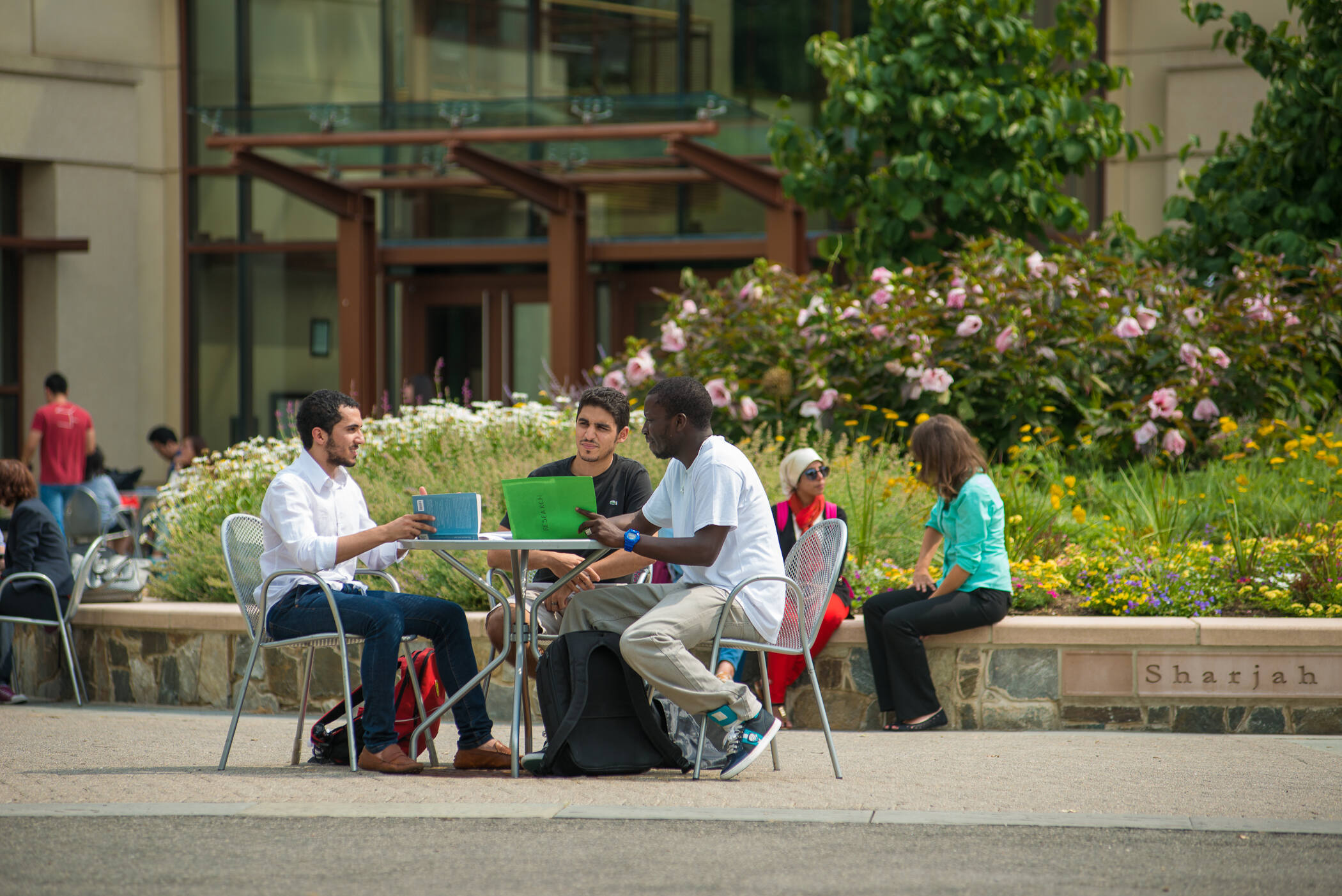 Students Lunch Quad