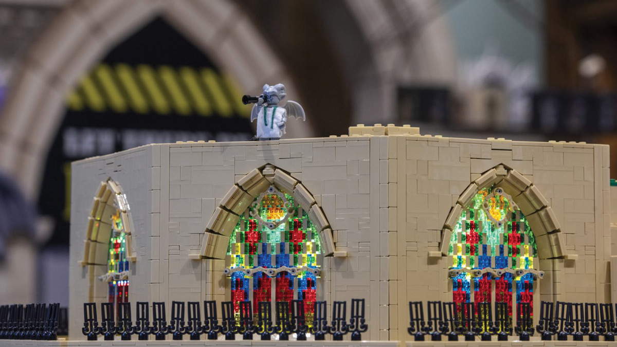 Lego Yoda in front of the Lego cathedral