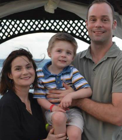 AU graduating student Sarah Gray and her family. 