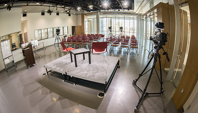 The Media Innovation Lab with chairs and cameras set up, but no people.