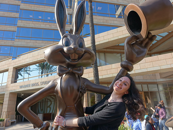 bugsbunny Amanda Ziegler hugging Bugs Bunny statue outside Warner Brothers Studio