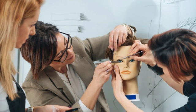 eyelash extensions training course