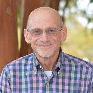 Photograph of Bennett Lindauer