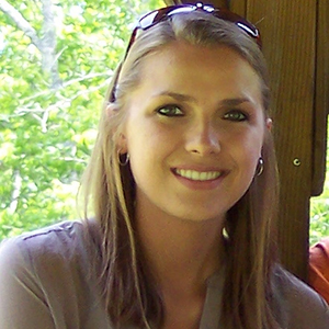 Photograph of Jennifer Tilley