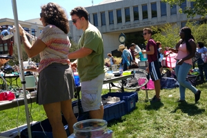 Students at the move in sale.