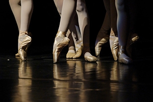 Ballerinas en pointe.