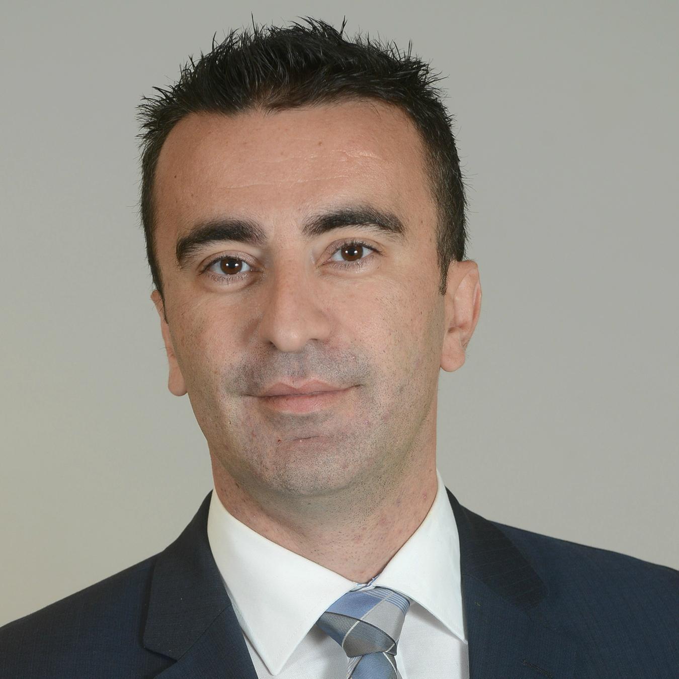 Srdjan Blagovcannin Srdjan Blagovcannin