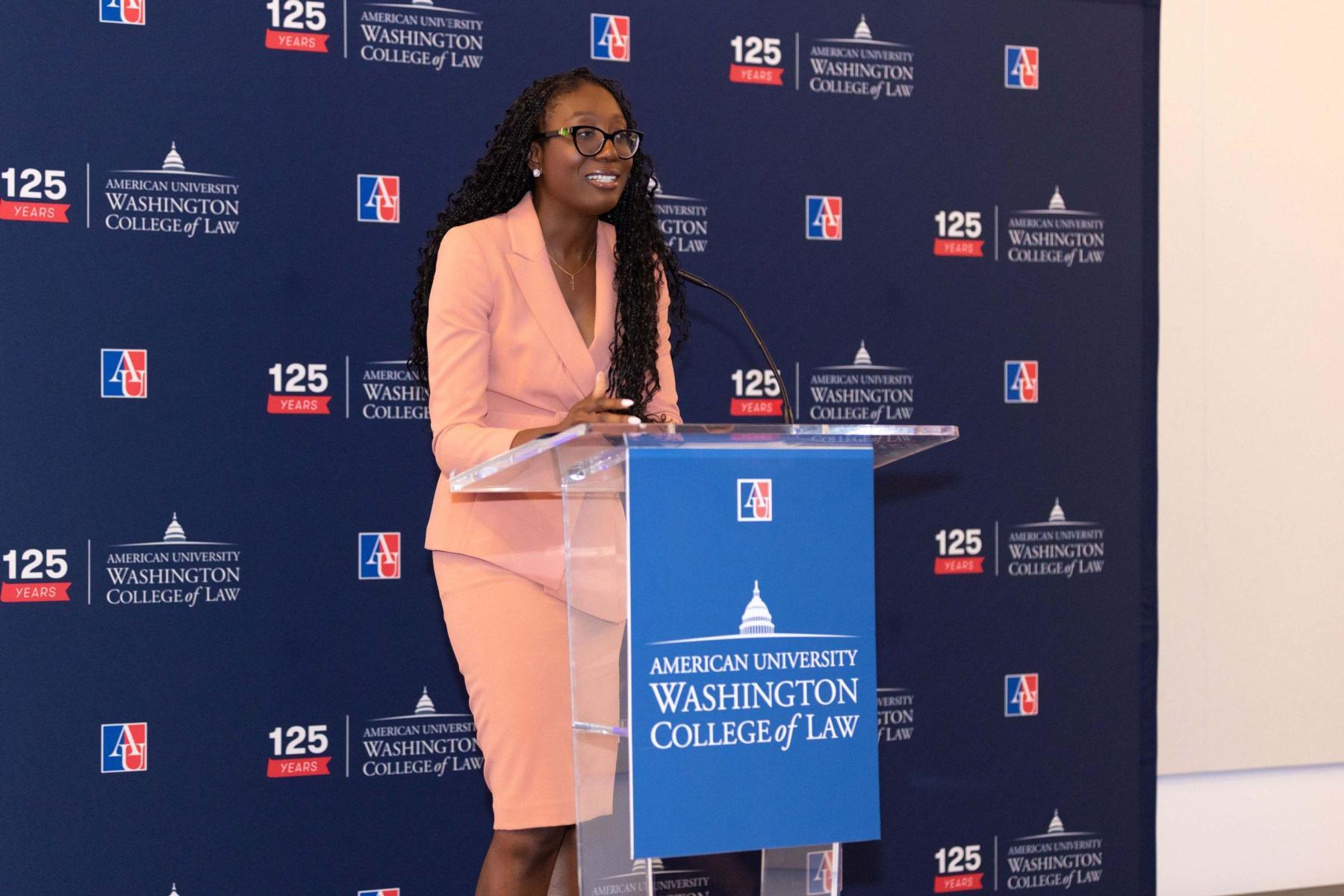 Ebunola Aniyikaiye '17 Ebunola Aniyikaiye '17